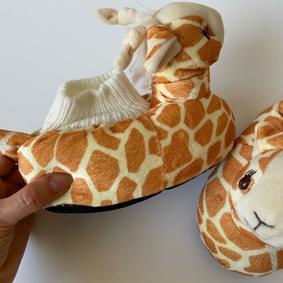 Kids giraffe slippers - Picture 4 of 8